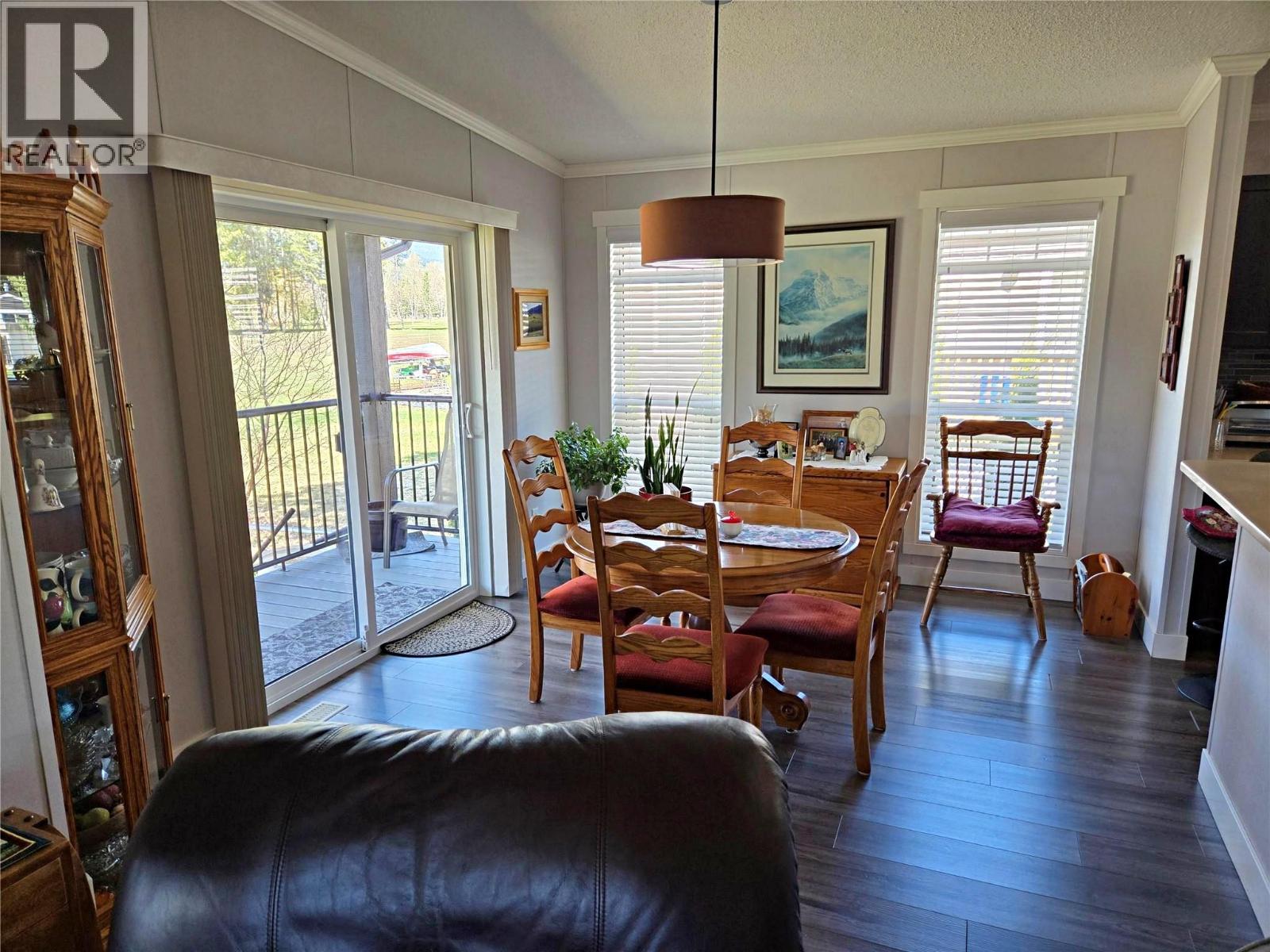 #25A 121 Ferry Road - 16
