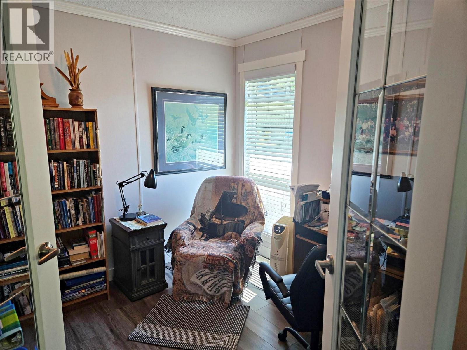 #25A 121 Ferry Road - 18