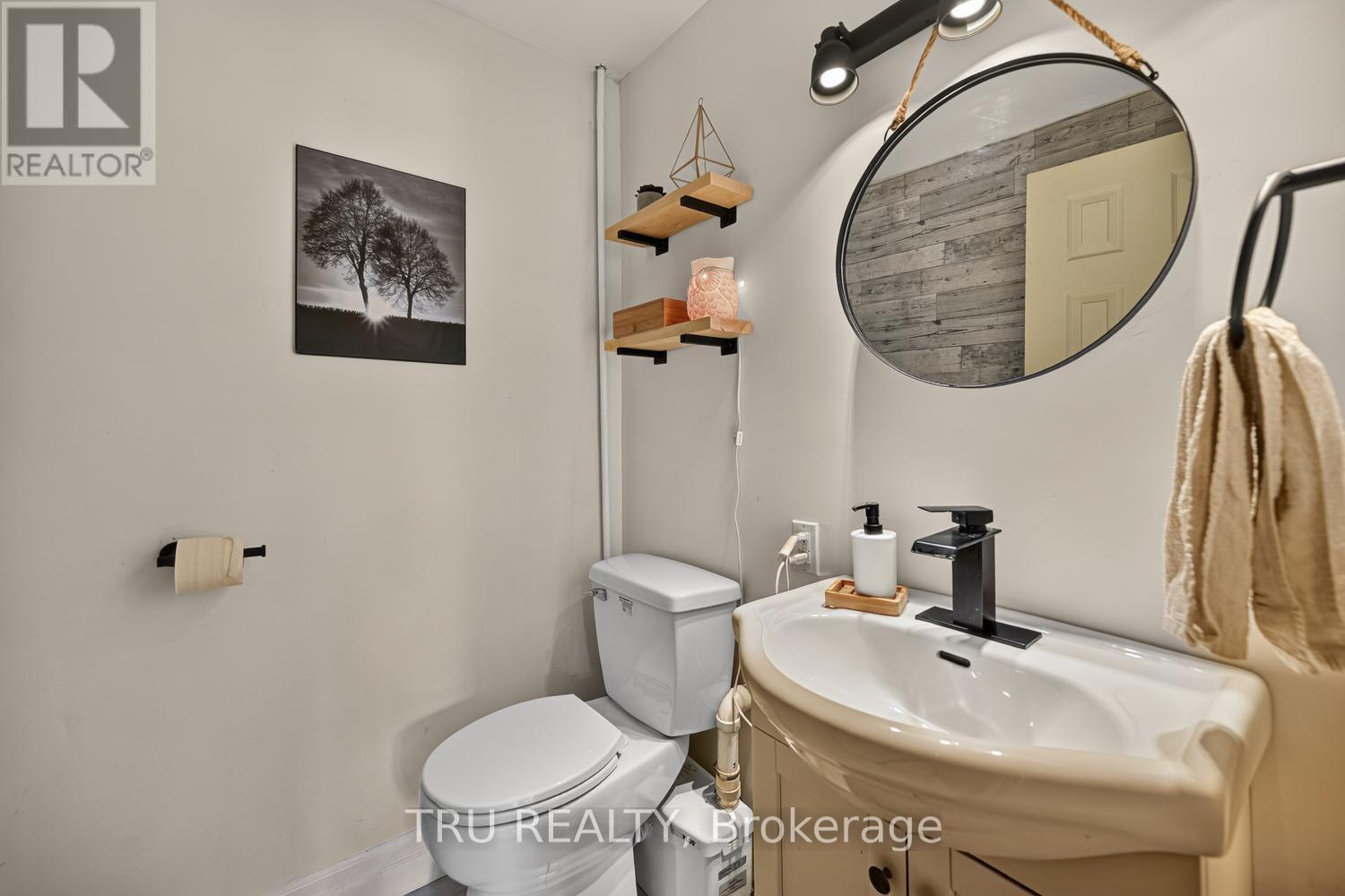 5 BROOKVIEW CRESCENT - 22