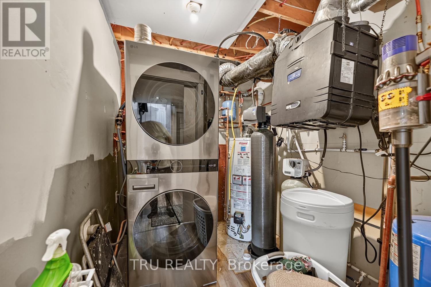 5 BROOKVIEW CRESCENT - 23