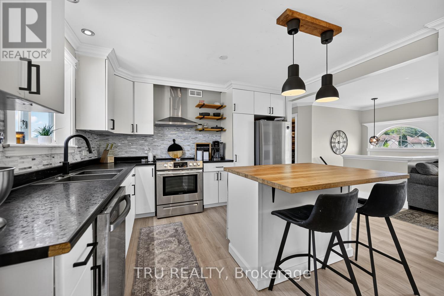 5 BROOKVIEW CRESCENT - 6