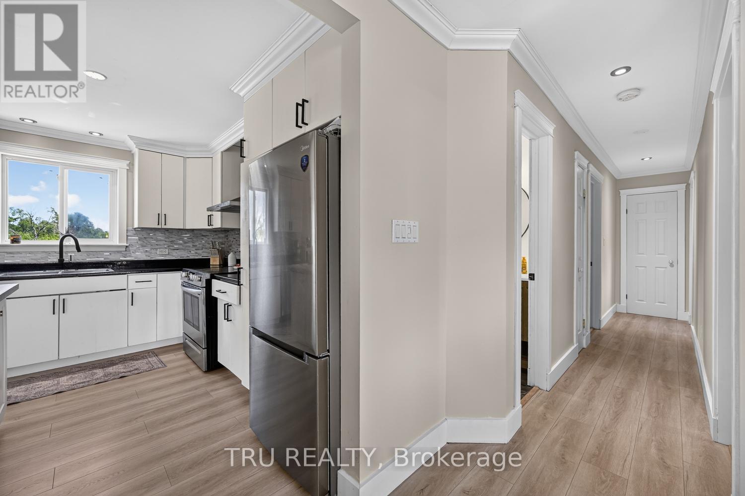 5 BROOKVIEW CRESCENT - 9