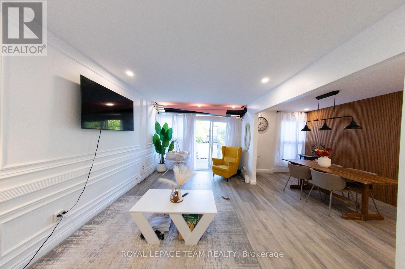 #44 3415 UPLANDS DRIVE - 20
