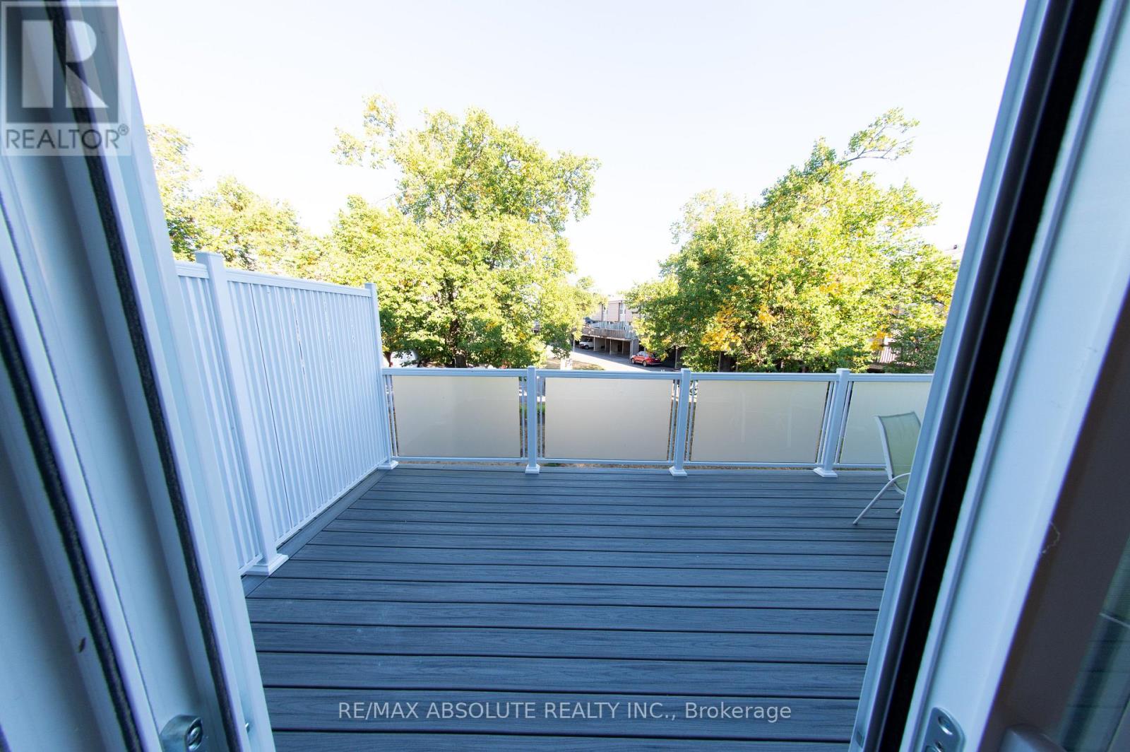 #44 3415 UPLANDS DRIVE - 25