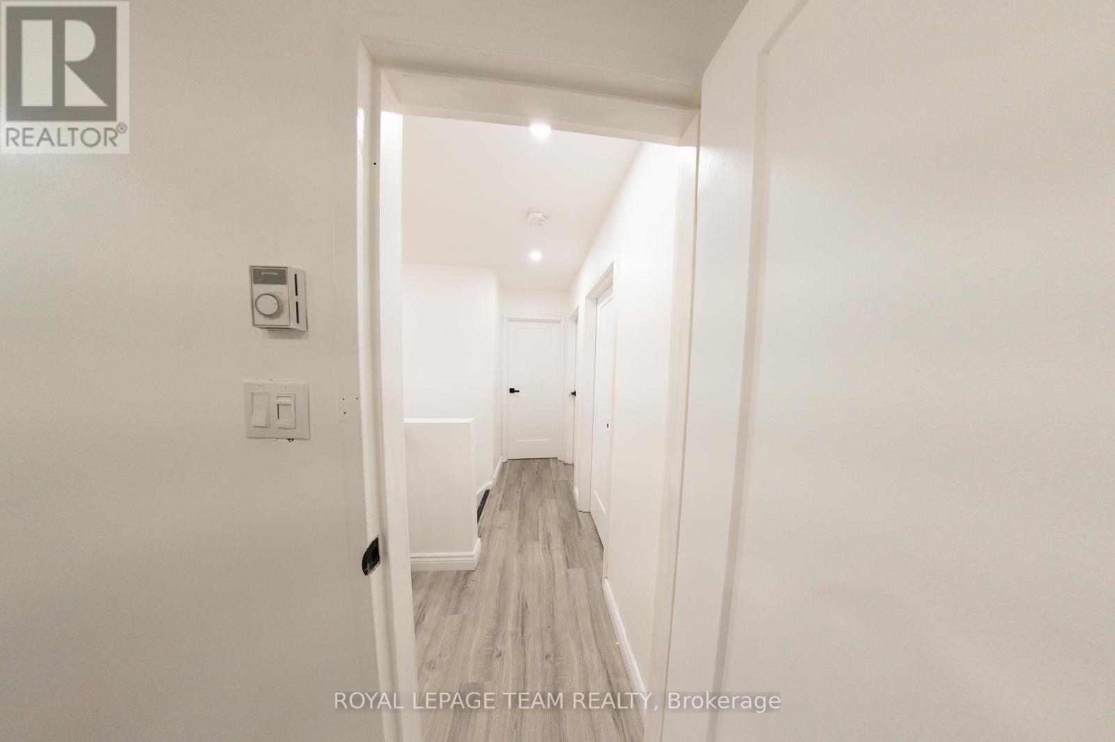 #44 3415 UPLANDS DRIVE - 38