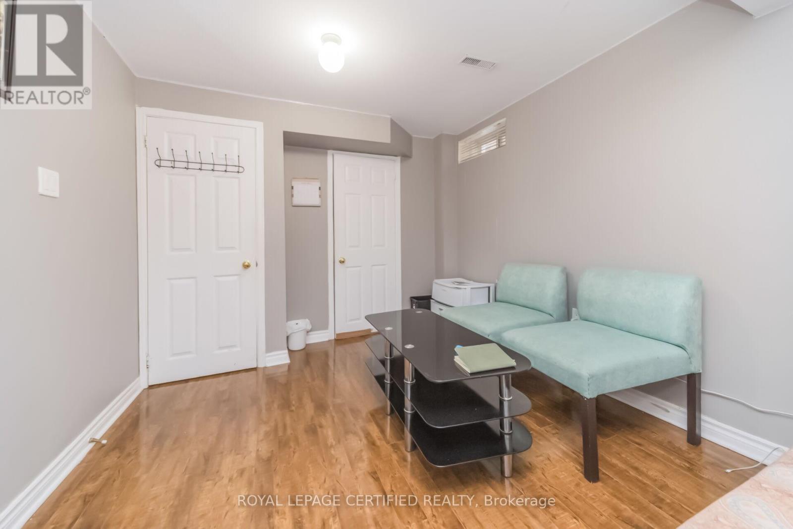 3 OLDE TOWN ROAD - 28