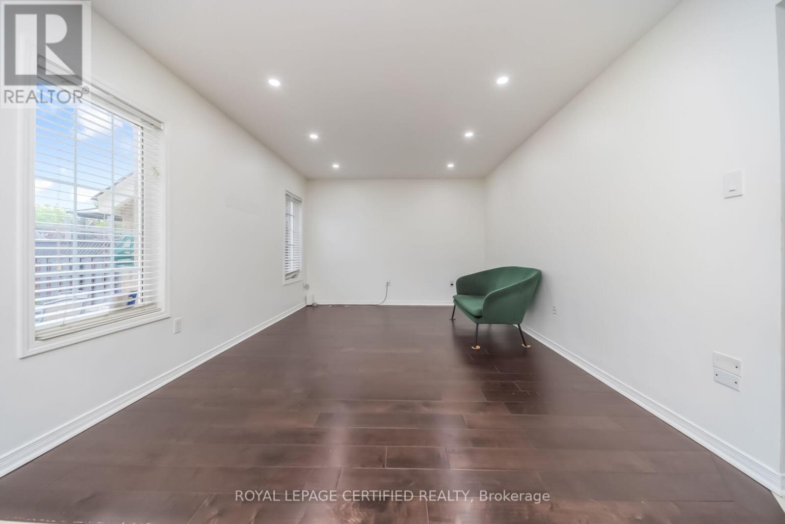 3 OLDE TOWN ROAD - 6
