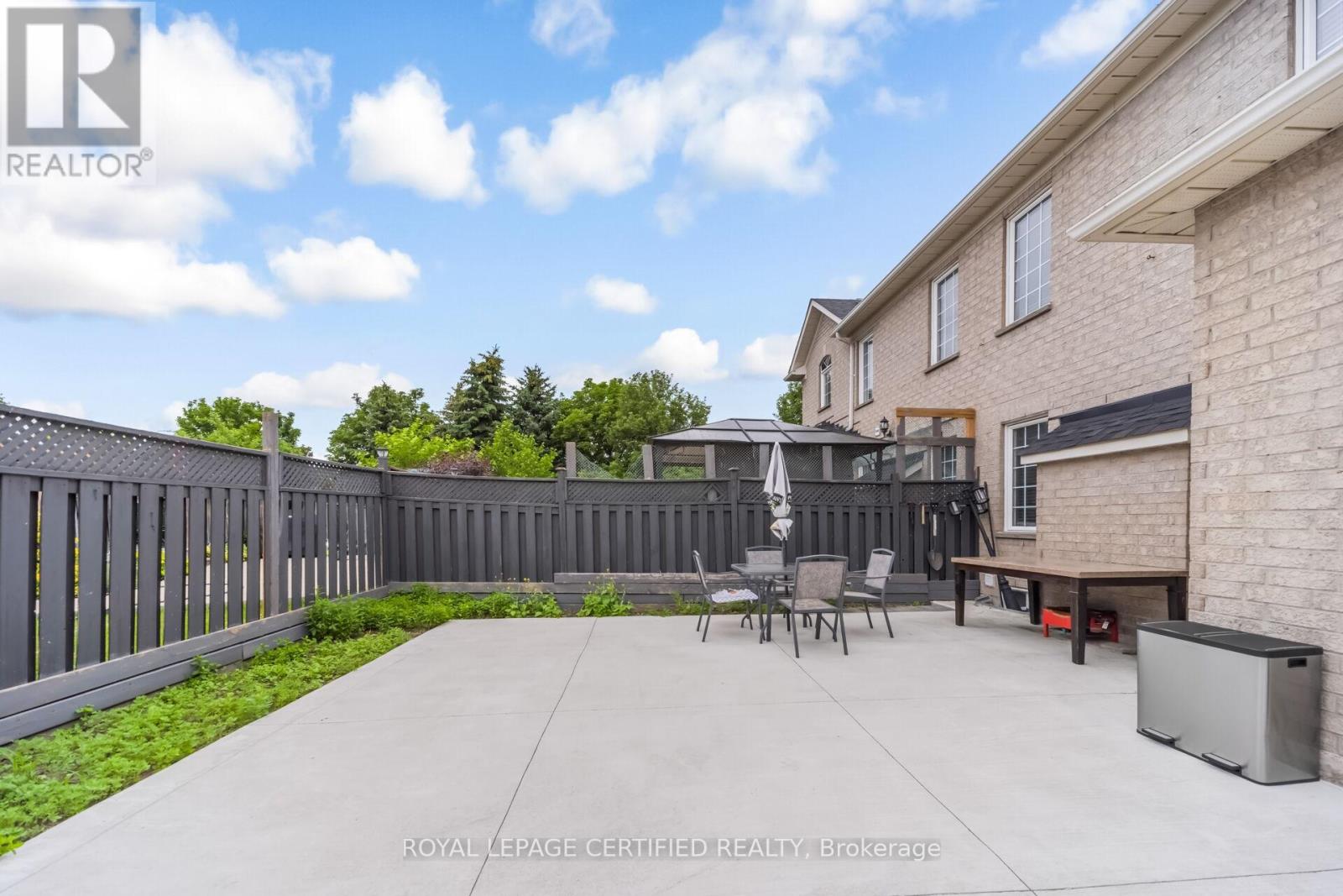 3 OLDE TOWN ROAD - 32