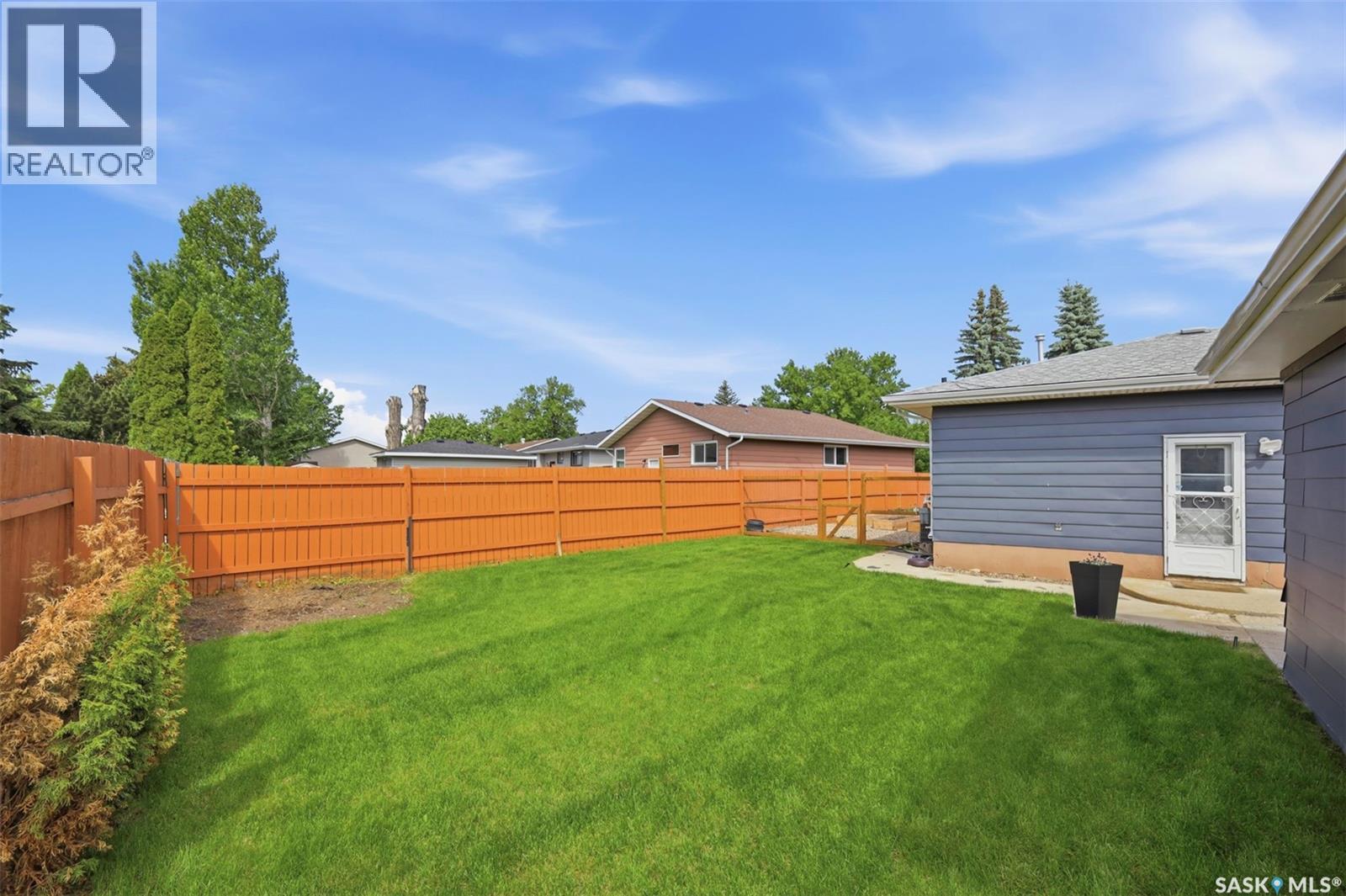 103 Appleby DRIVE — photo 35