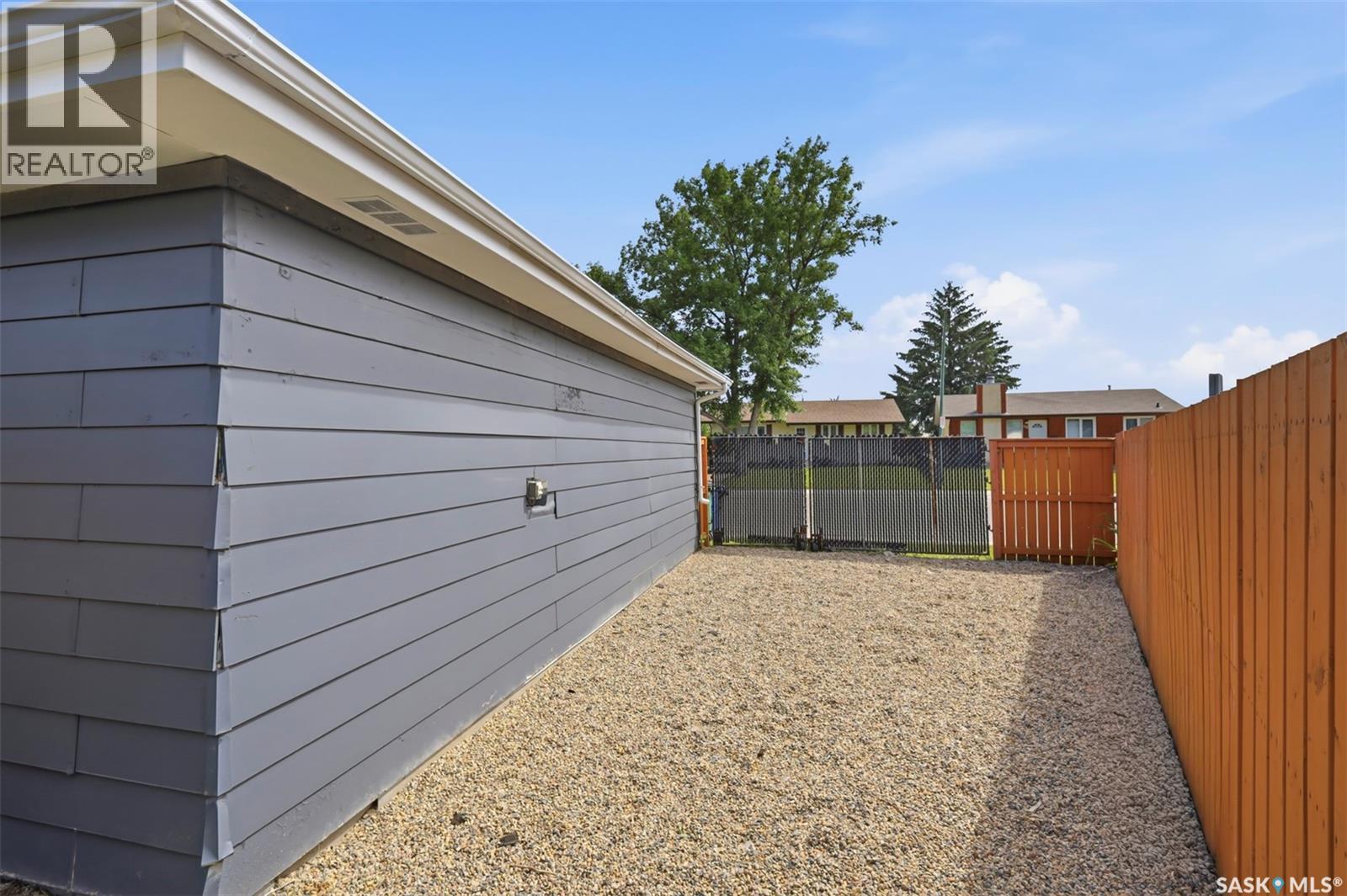 103 Appleby DRIVE — photo 41