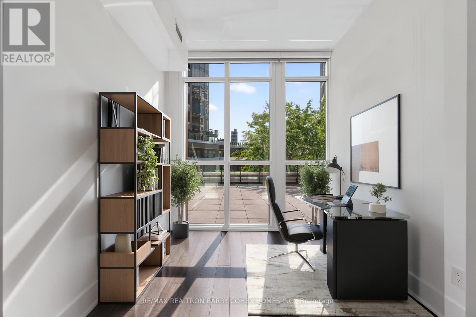 #303 32 DAVENPORT ROAD - 16
