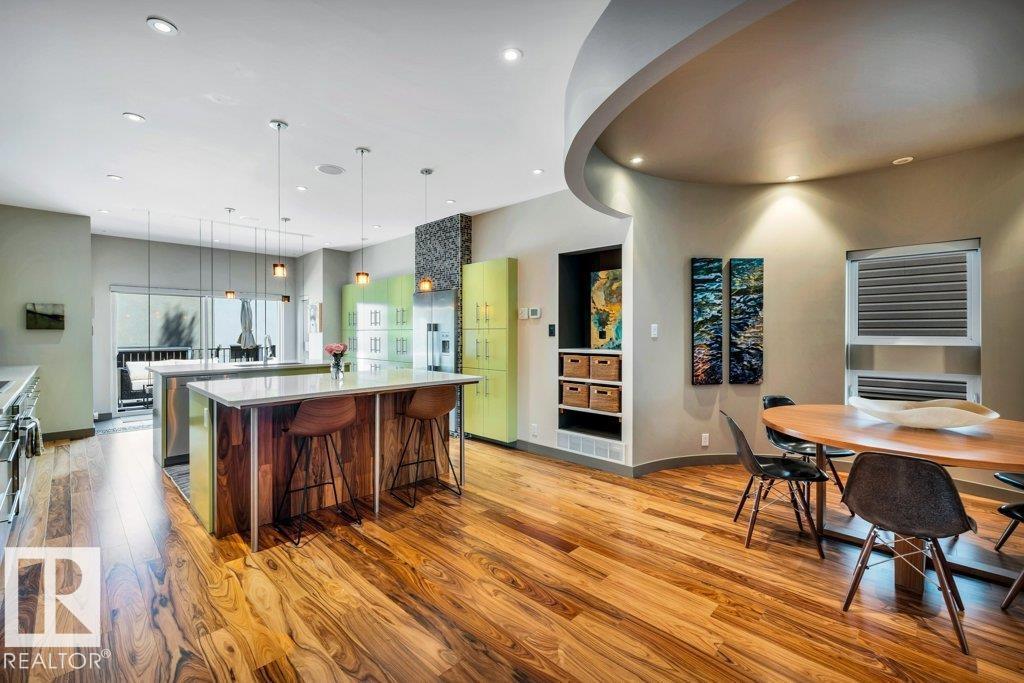 11339 67 ST NW - 10