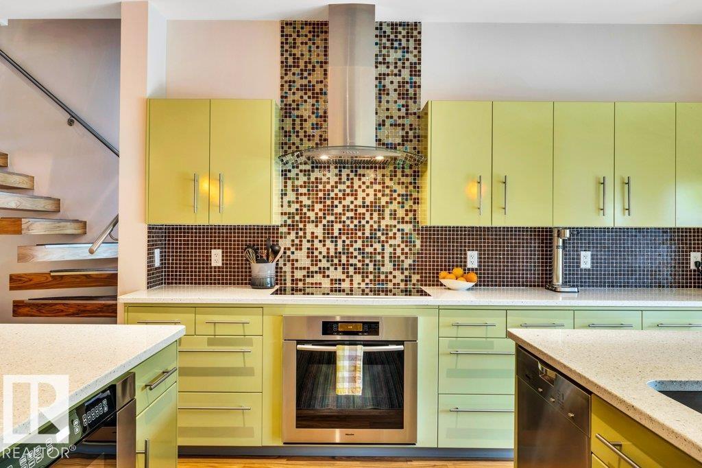 11339 67 ST NW - 17