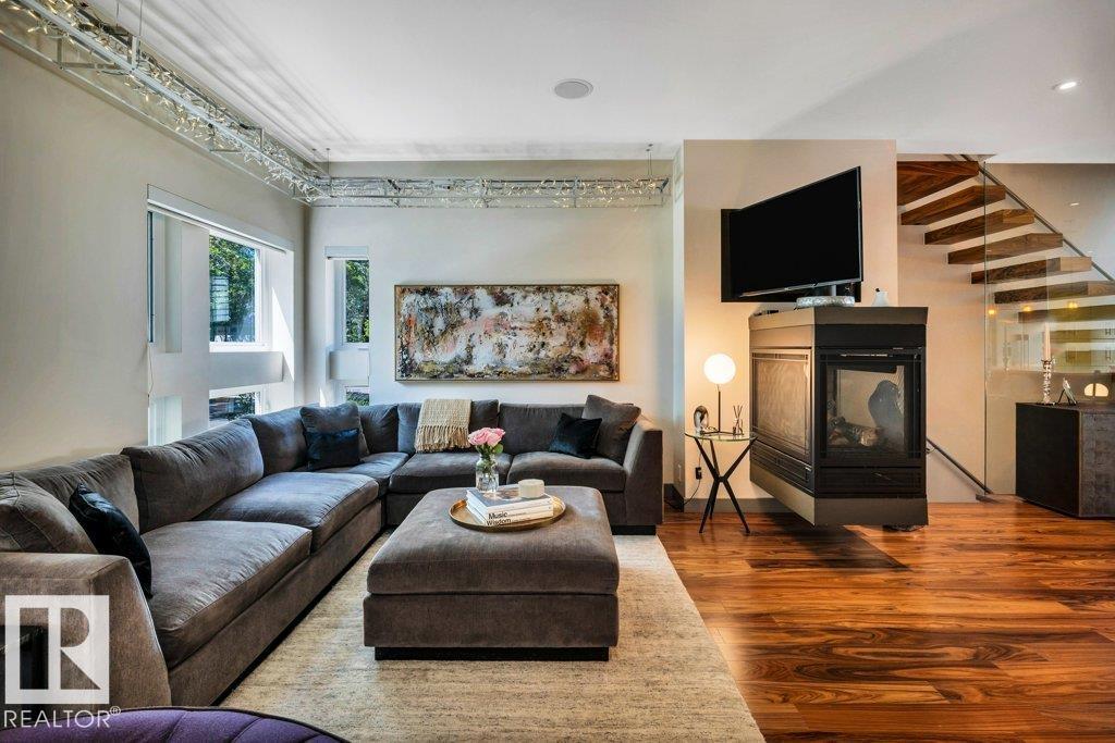 11339 67 ST NW - photo 4