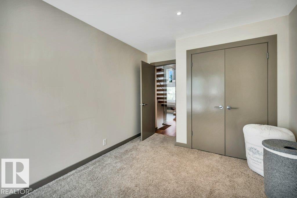 11339 67 ST NW - 42