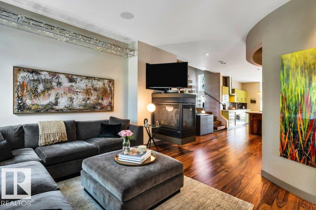 11339 67 ST NW - 5