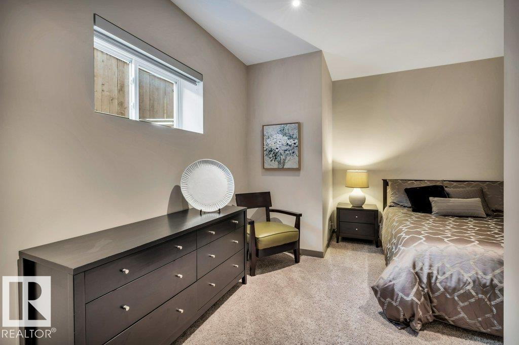 11339 67 ST NW - 54