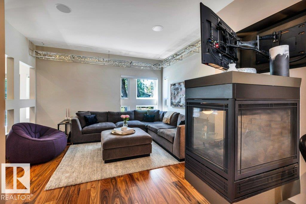 11339 67 ST NW - 6