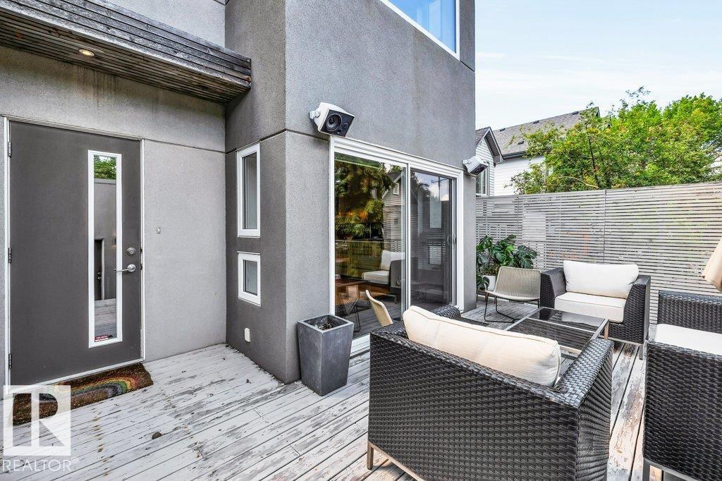 11339 67 ST NW - 61