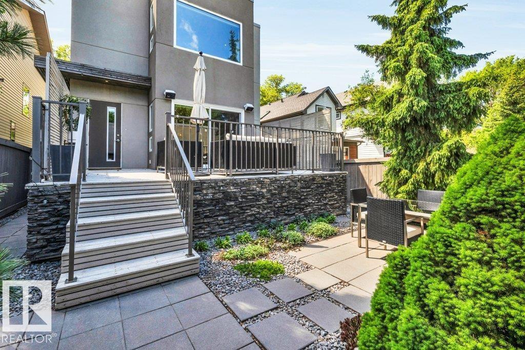 11339 67 ST NW - 64