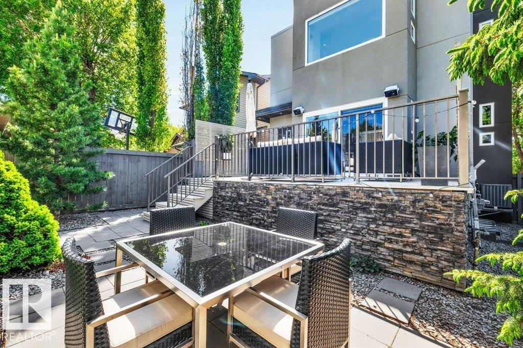 11339 67 ST NW - 66
