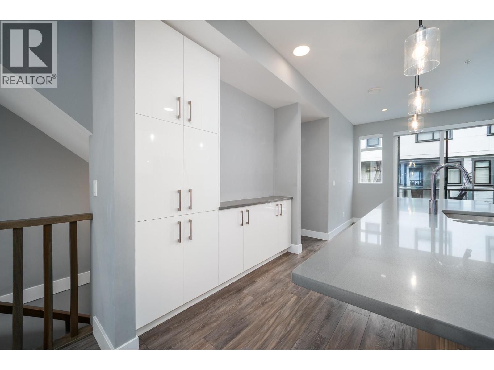 #202 11581 Rogers Road - 5