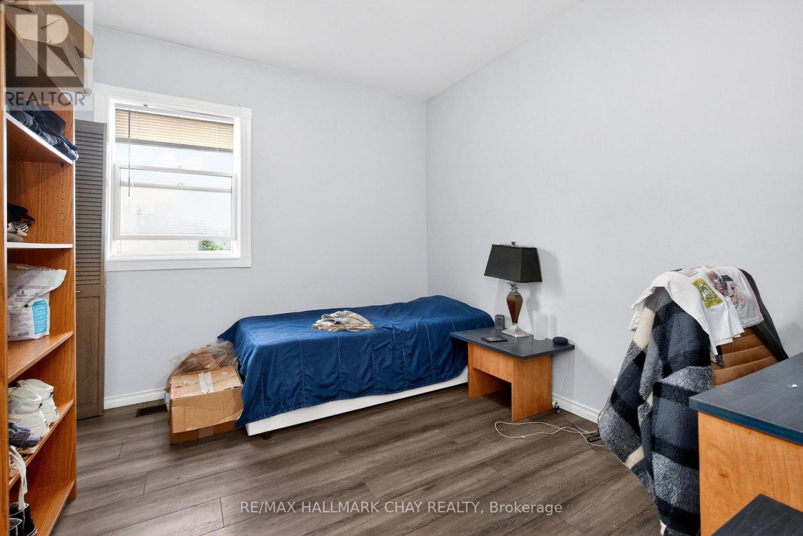 371 BARRIE ROAD - 14