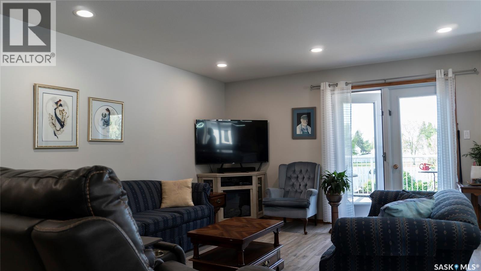 #3 78 Russell DRIVE - 12