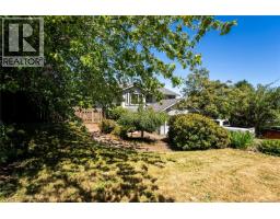 2162 Stelly's Cross Rd, Central Saanich, BC V8M1M3 Photo 41