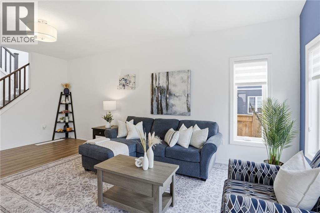 4-bedroom home for sale at 1 BAWCUTT Crescent, Paris ON · photo 11 of 50