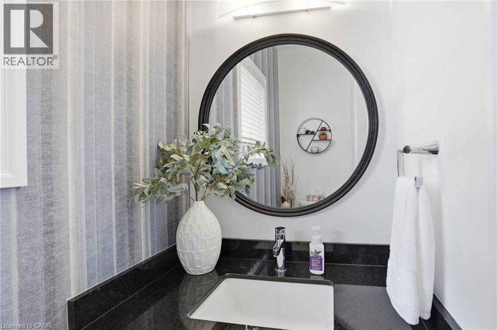 4-bedroom home for sale at 1 BAWCUTT Crescent, Paris ON · photo 34 of 50