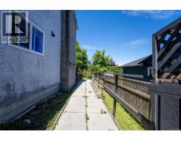 2162 Stelly's Cross Rd, Central Saanich, BC V8M1M3 Photo 44