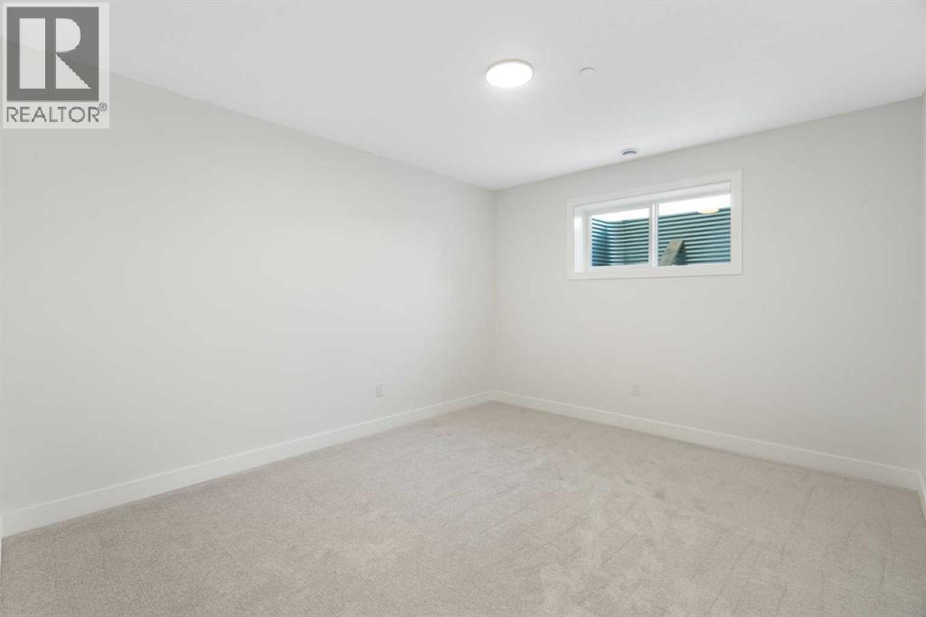 290 Muirfield Crescent - 28