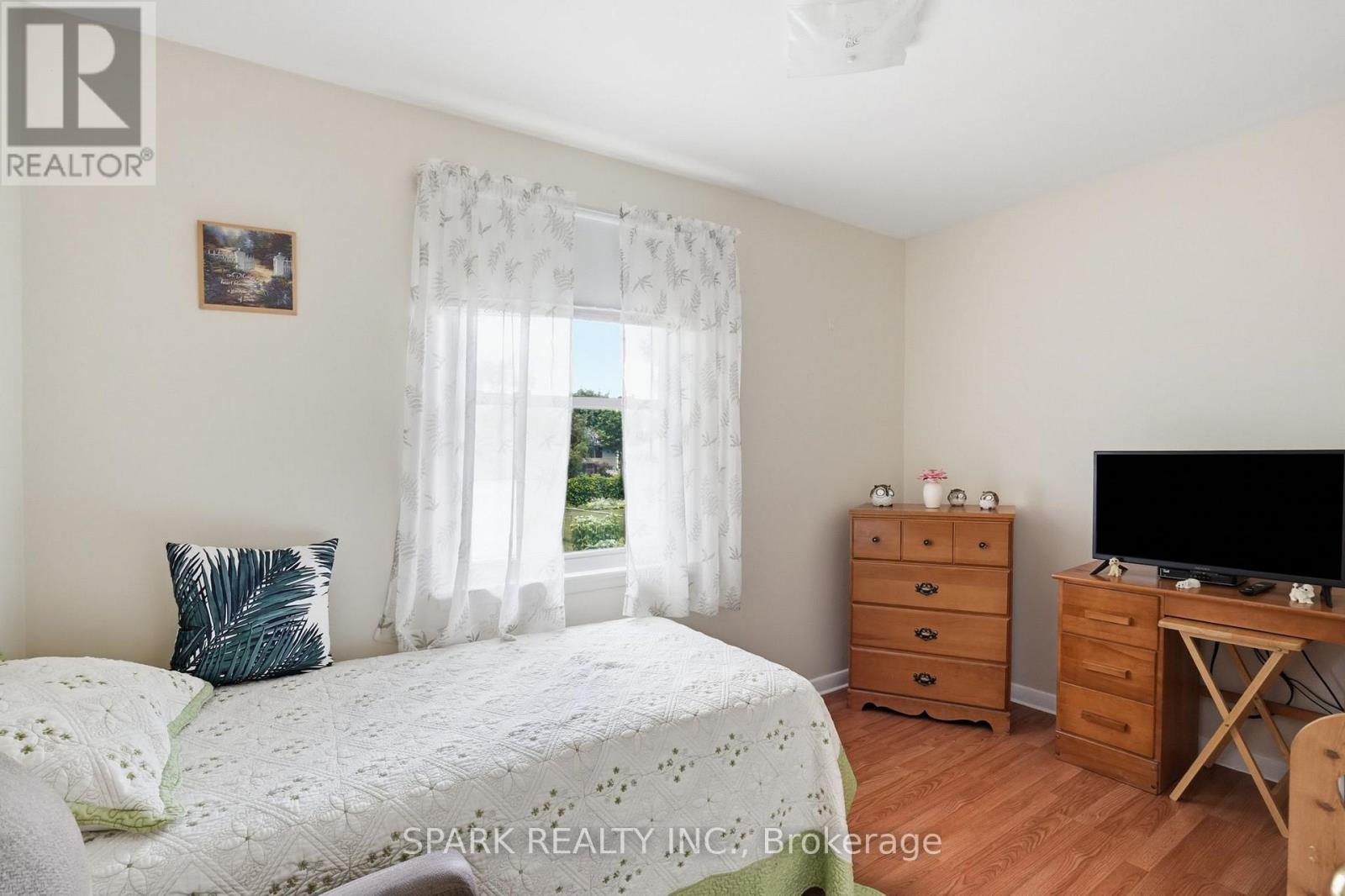 416 DELREX BOULEVARD - 15