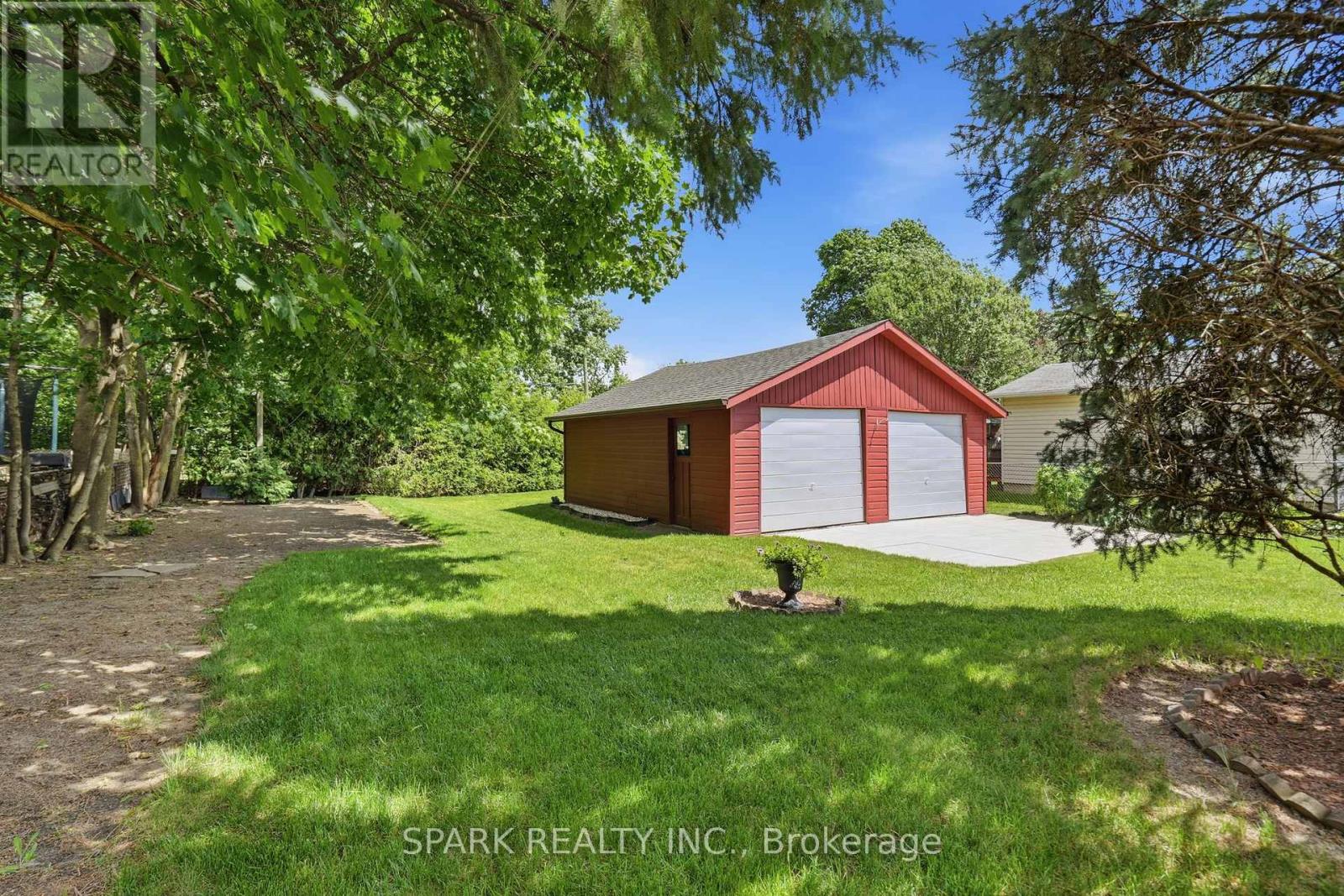 416 DELREX BOULEVARD - 25