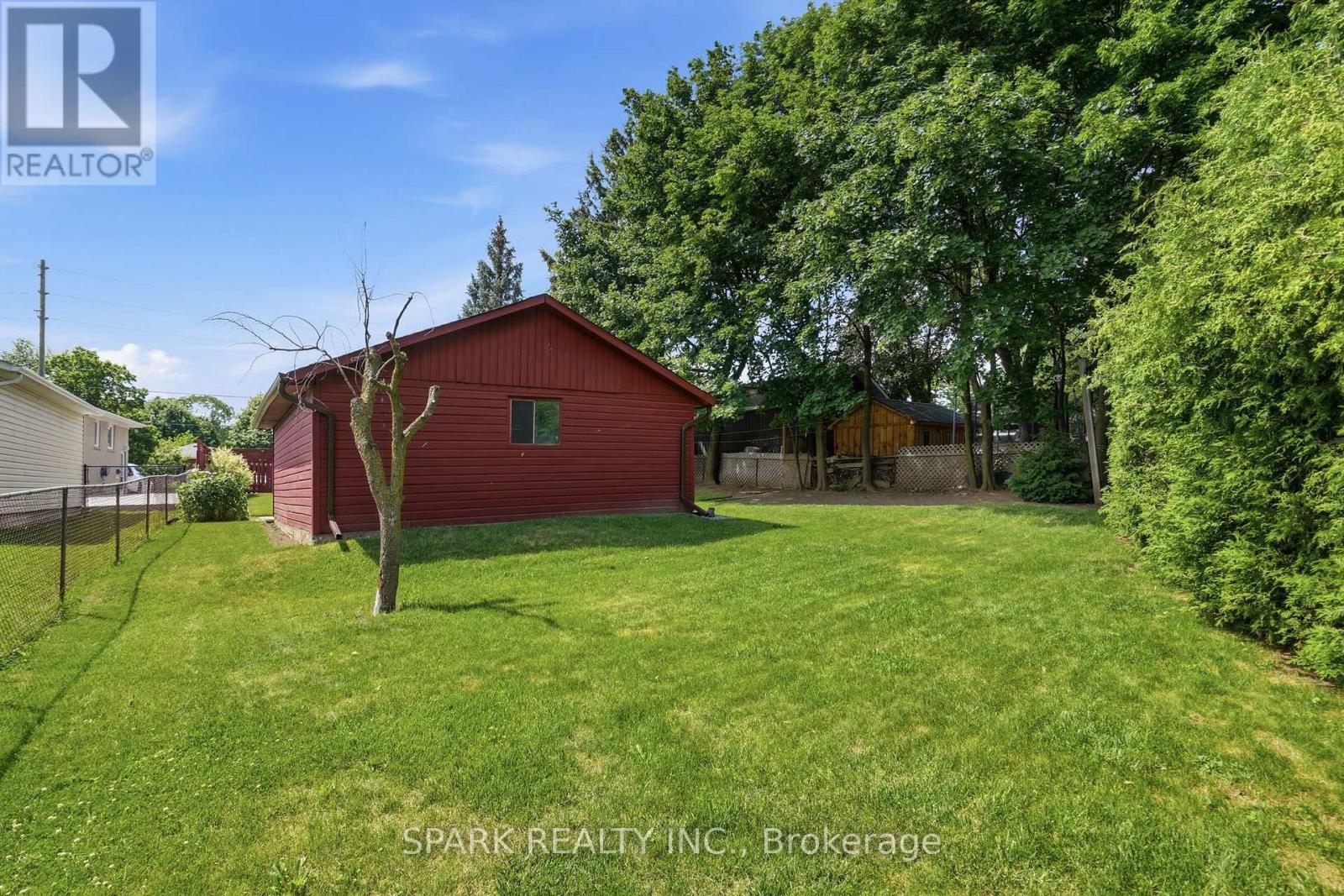 416 DELREX BOULEVARD - 32