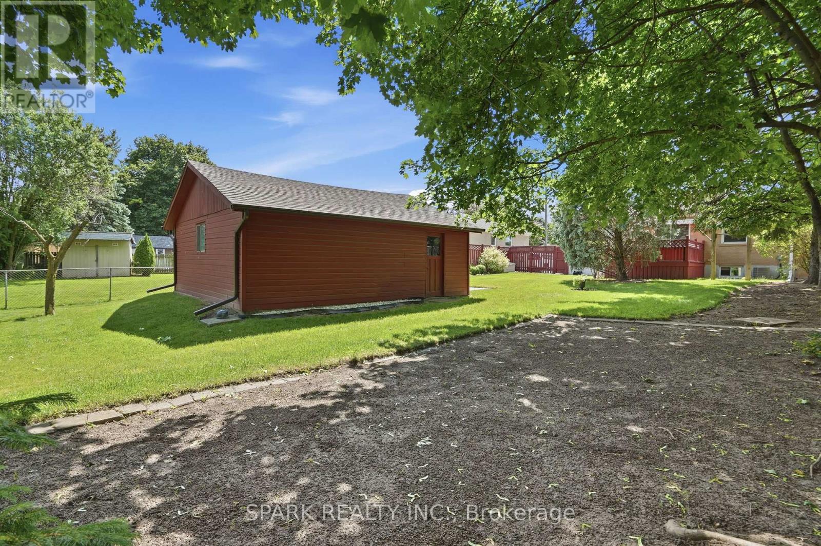 416 DELREX BOULEVARD - 33