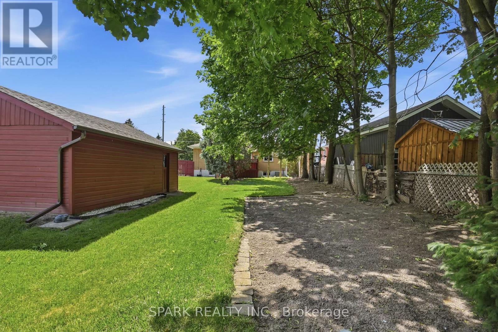 416 DELREX BOULEVARD - 34