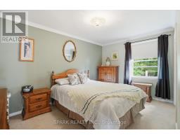 416 Delrex Boulevard, Halton Hills, ON L7G4H9 Photo 12