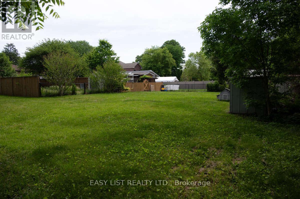 1574 NORTHMOUNT AVENUE - 9