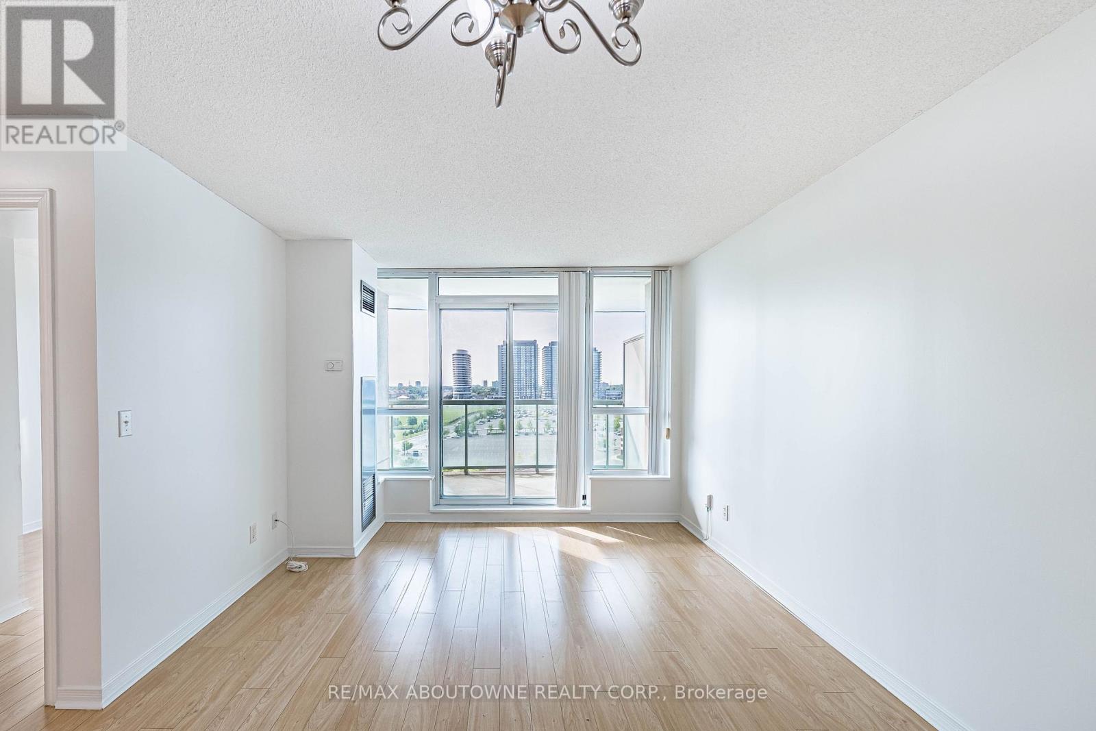 #1102 2585 ERIN CENTRE BOULEVARD - 10