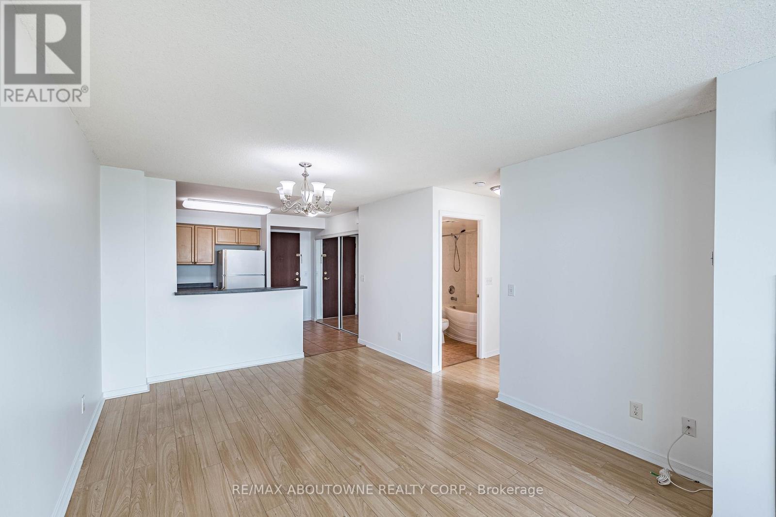 #1102 2585 ERIN CENTRE BOULEVARD - 15
