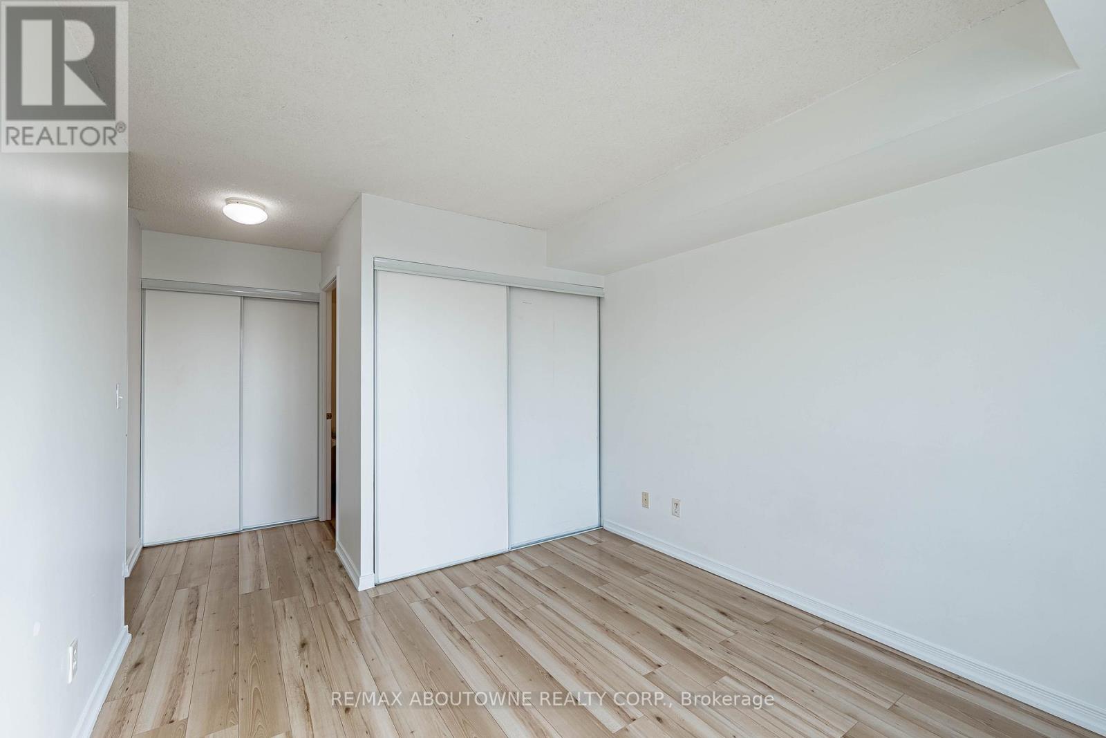 #1102 2585 ERIN CENTRE BOULEVARD - 19