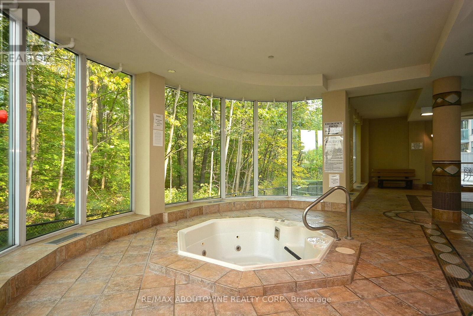 #1102 2585 ERIN CENTRE BOULEVARD - 40