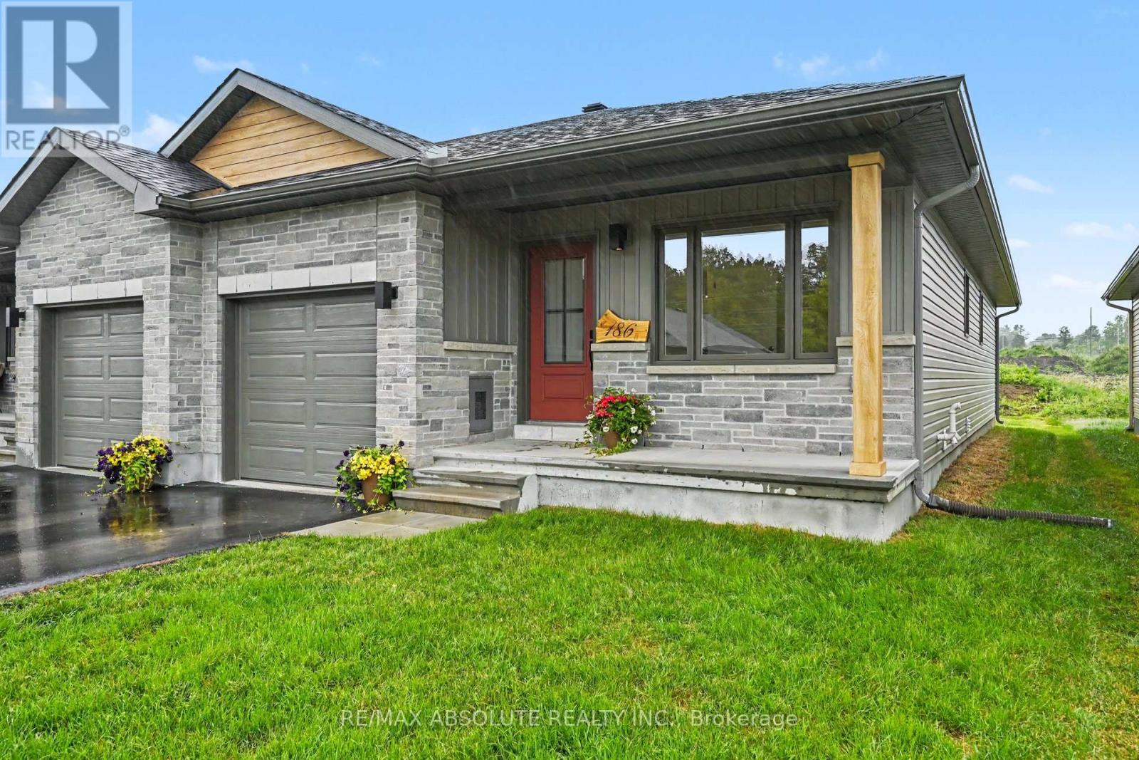 3 Bed, 3 Bath House for Sale in Arnprior – 186 SEABERT DRIVE, Arnprior – MLS# X13464426 - Image 2