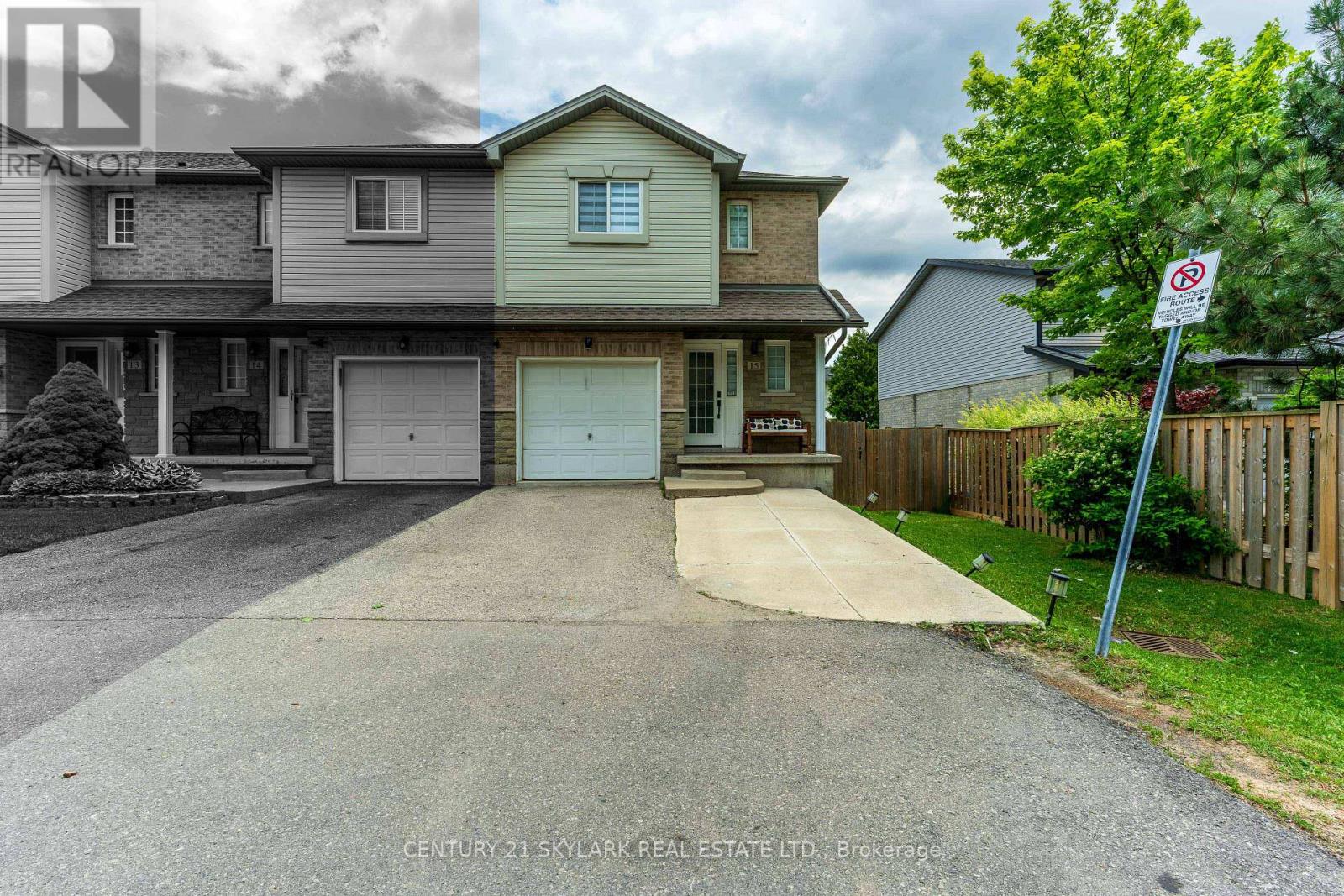 #15 1385 UPPER WENTWORTH STREET - 2