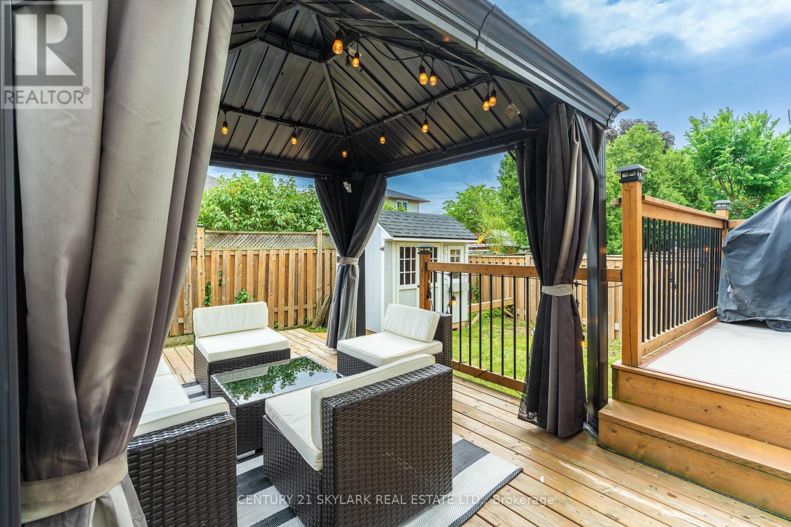 #15 1385 UPPER WENTWORTH STREET - 49