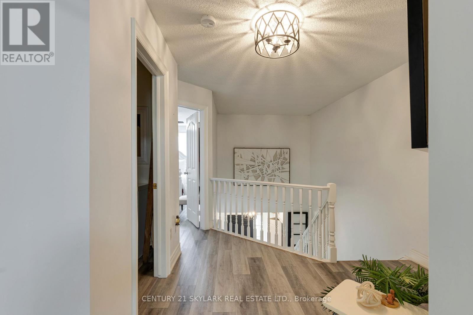 #18 10 CADHAM BOULEVARD - 18
