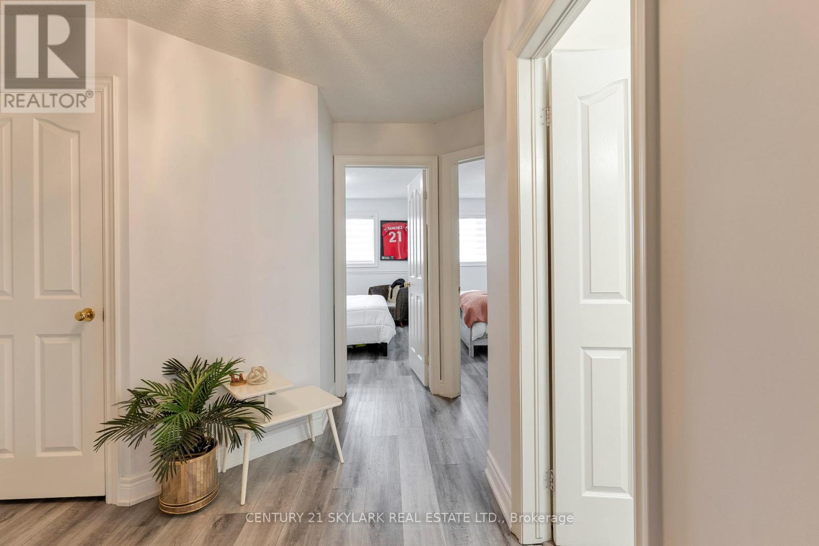 #18 10 CADHAM BOULEVARD - 19