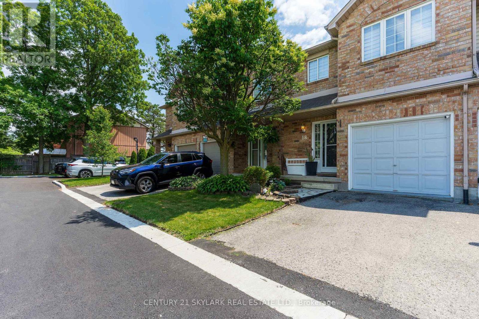 #18 10 CADHAM BOULEVARD - 3